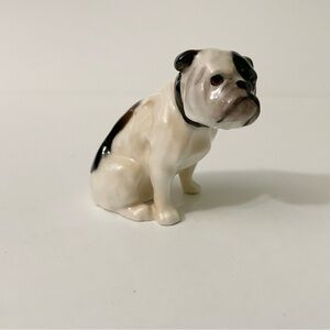 Vintage Royal Doulton K1 Porcelain Sitting English Bulldog Figurine Hand Painted
